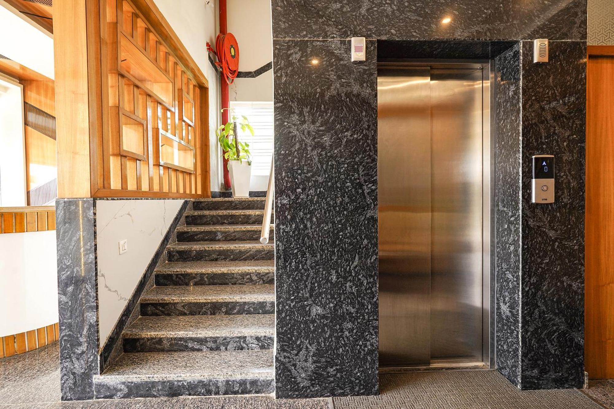 Fabhotel Prime Mayuri Residency Bangalore Esterno foto